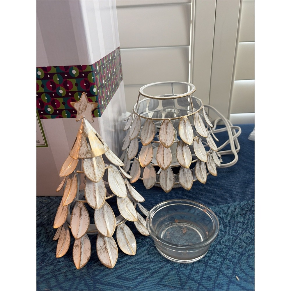 Scentsy Warmer All Aglow Medium White Christmas Tree in Original Box Metal Works - Picture 3 of 5